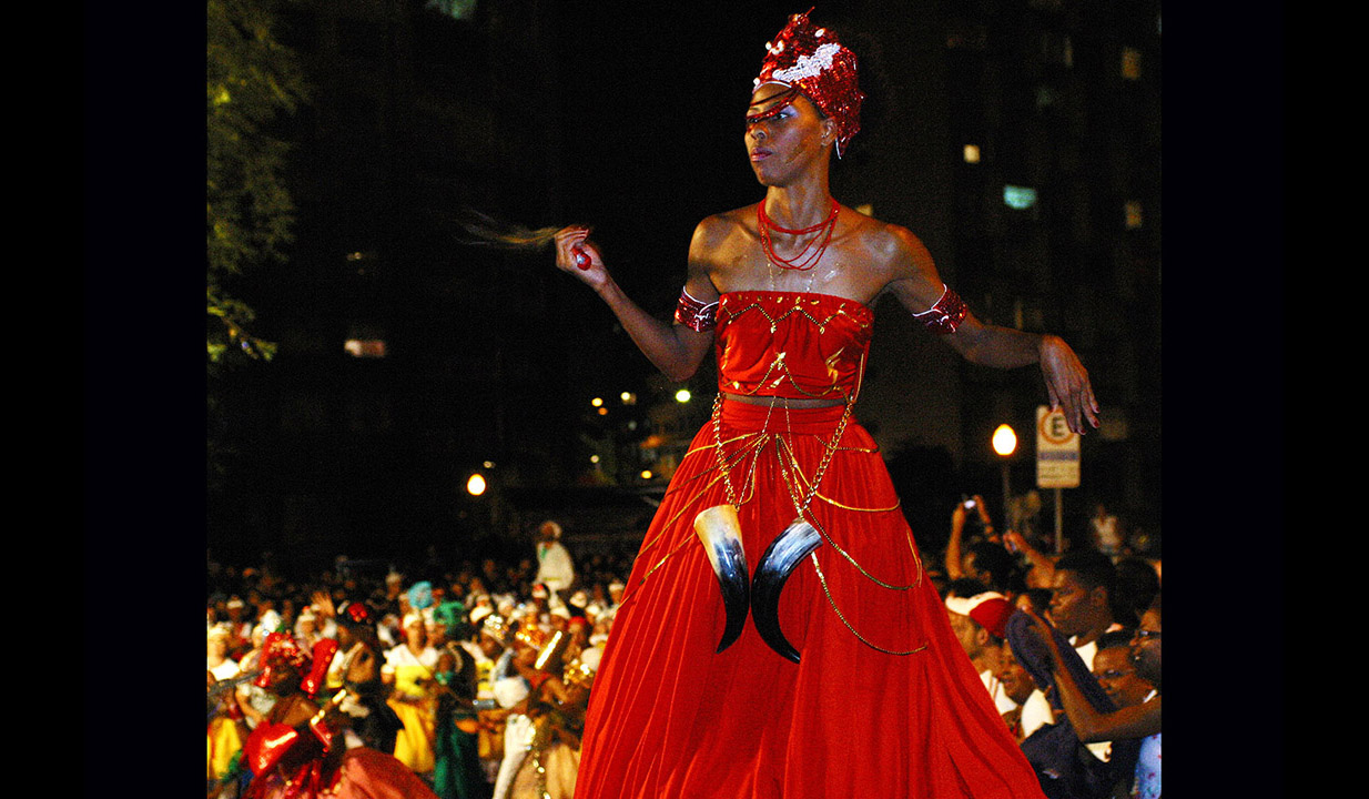 ilu-oba-de-min-photo-robson-regato-sao-paulo-cultura-mulheres-tambores-tradicao-cultural-candomble-xango-orixas-carnaval-de-rua-inclusao-social-musica-percussao-drums-percussions-04