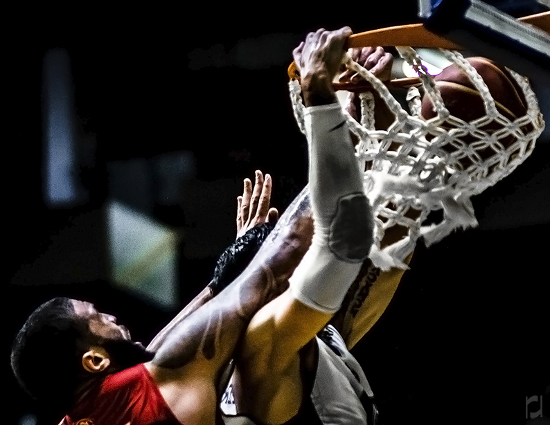 Basketball - NBB-12 - Mogi 83x94 Paulistano (Ginásio Hugo Ramos, Mogi das Cruzes, SP) - photo Robson Regato